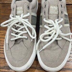 Nautica tennis shoe men’s size 8